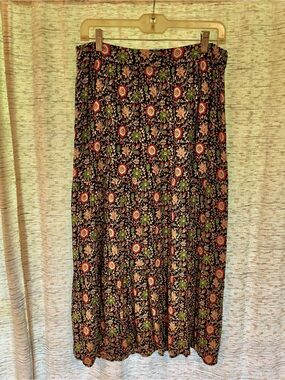 Boden Floral Midi Skirt with Side Zip and Pockets